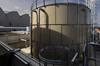 Les investissements étrangers dans les centrales énergétiques ne doivent pas être soumis à la Lex Koller, décide le Conseil des Etats (illustration). KEYSTONE/MICHAEL BUHOLZER